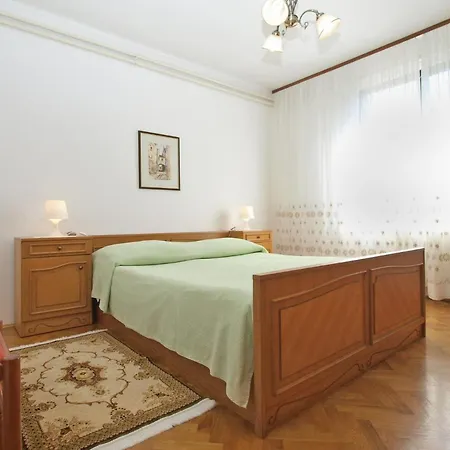 Lejlighed Kapelica 192 *