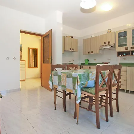Kapelica 192 Labin (Istria)